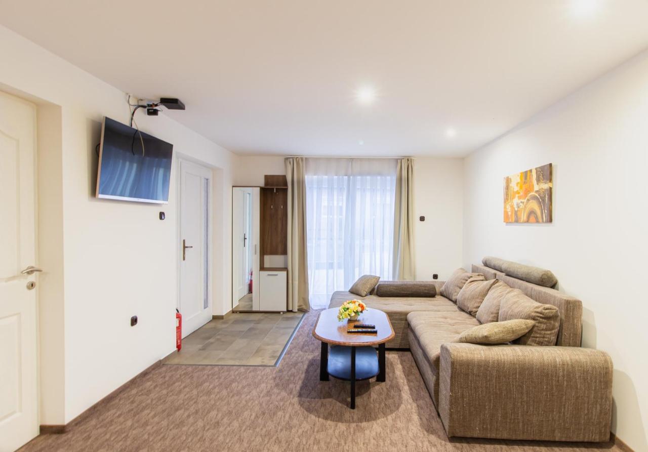 Deli Terasz A Apartman Free Parking, Self-Check-In Anytime Győr Eksteriør bilde