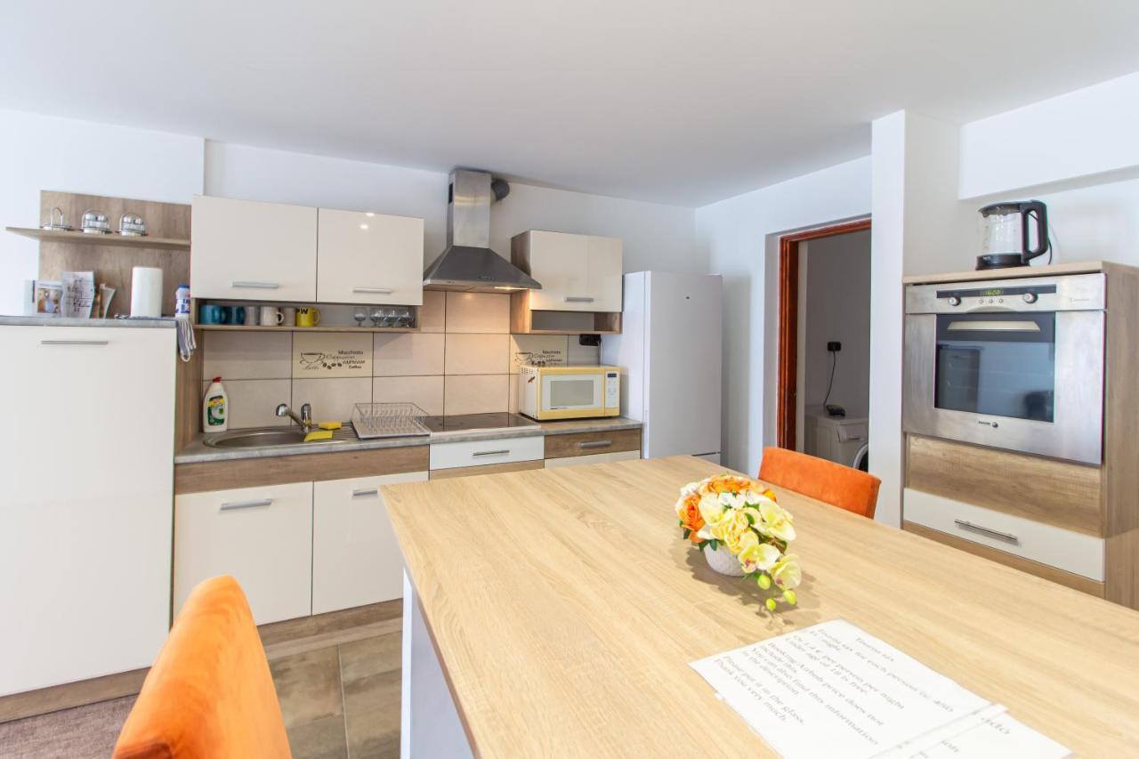Deli Terasz A Apartman Free Parking, Self-Check-In Anytime Győr Eksteriør bilde