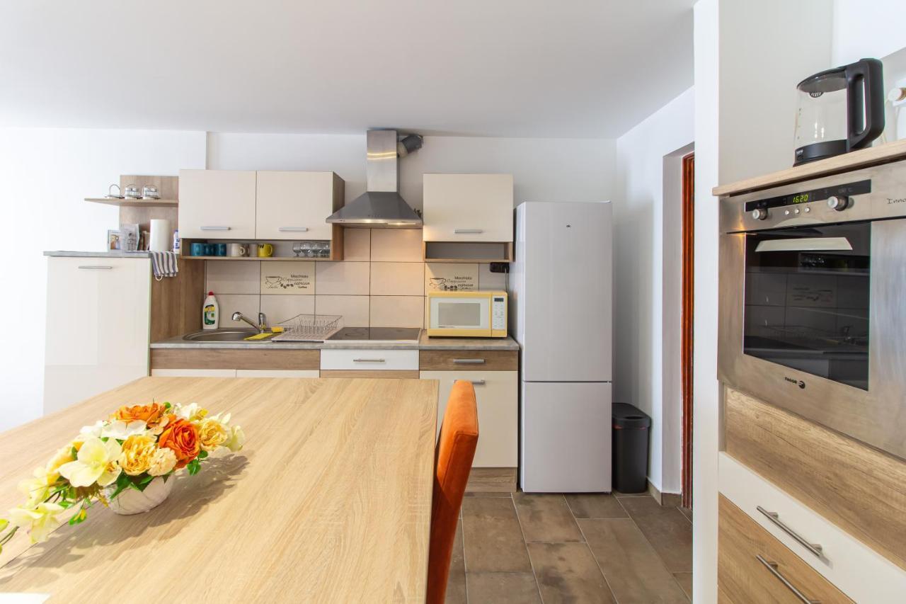 Deli Terasz A Apartman Free Parking, Self-Check-In Anytime Győr Eksteriør bilde