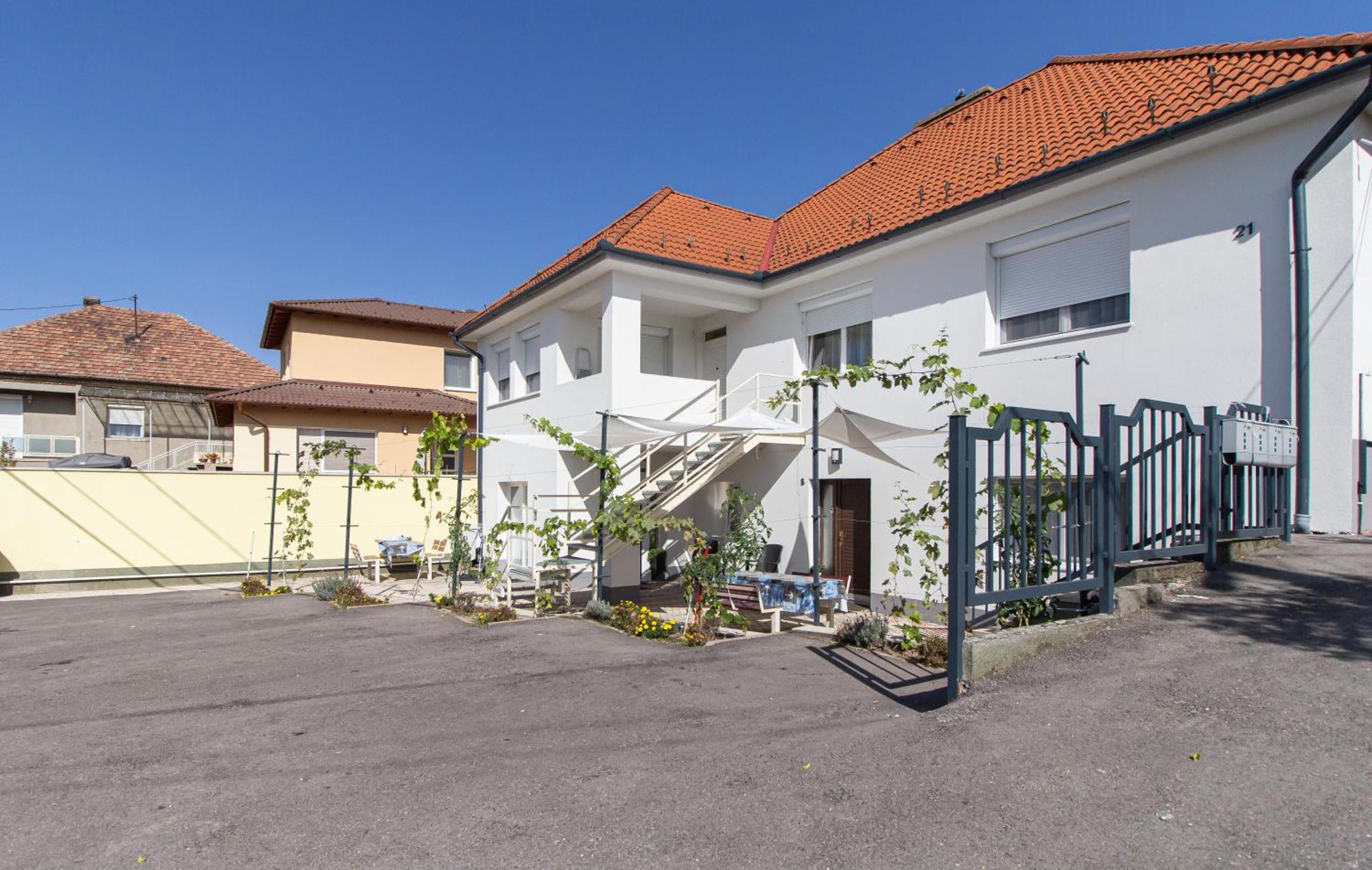 Deli Terasz A Apartman Free Parking, Self-Check-In Anytime Győr Eksteriør bilde