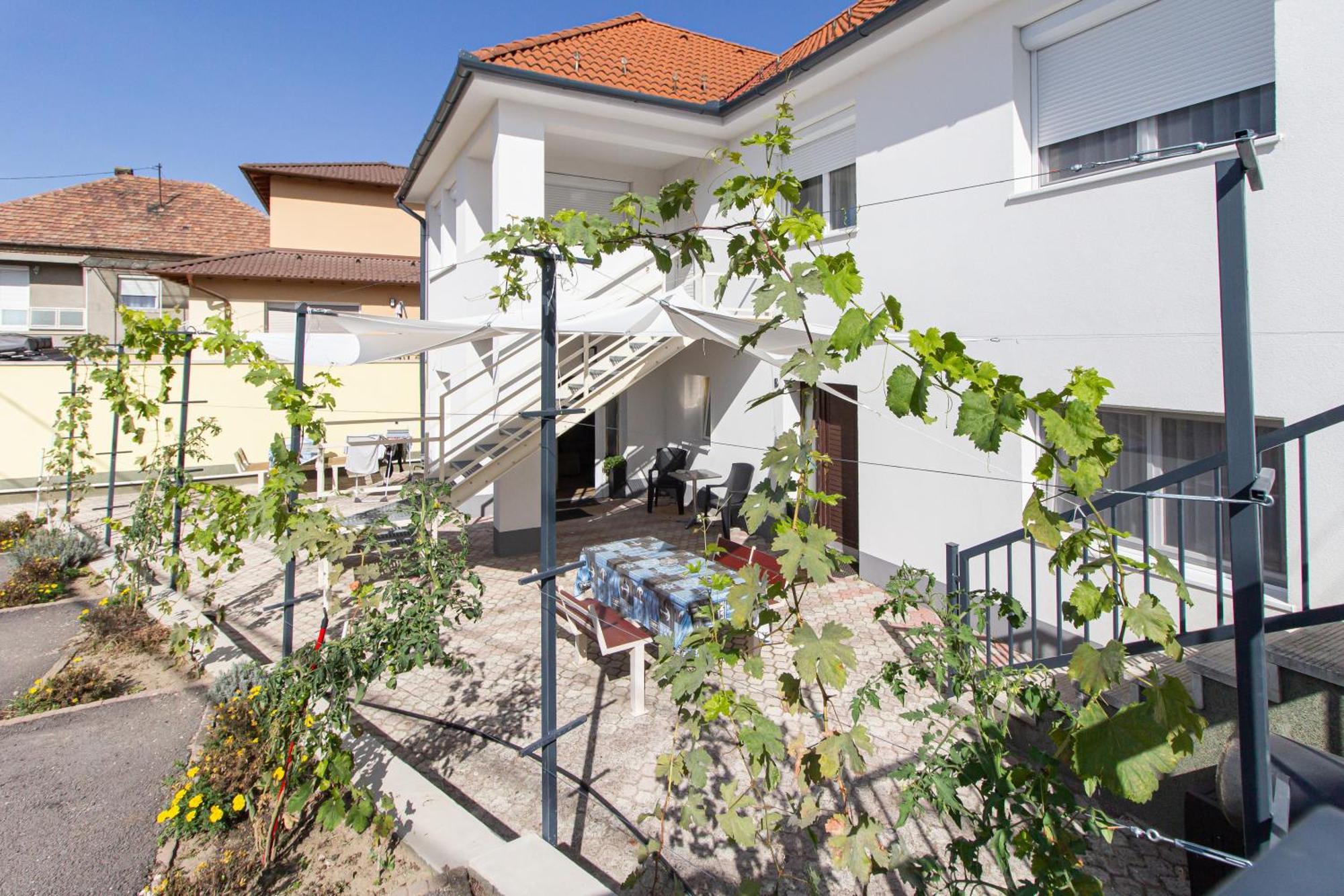 Deli Terasz A Apartman Free Parking, Self-Check-In Anytime Győr Eksteriør bilde